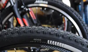 Jak odczytać rozmiar opony rowerowej i uniknąć błędów przy wyborze