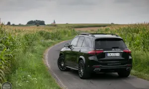 Mercedes GLE 400 d - pełne specyfikacje, cechy i porównania modeli