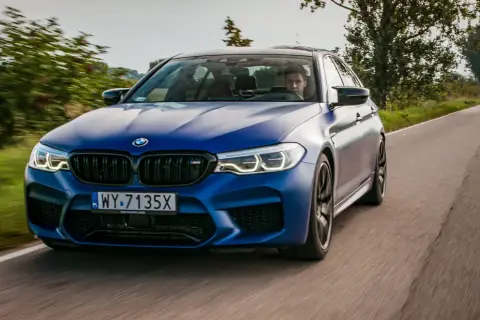 BMW M5 F90 Competition - moc, osiągi i porównania z innymi modelami