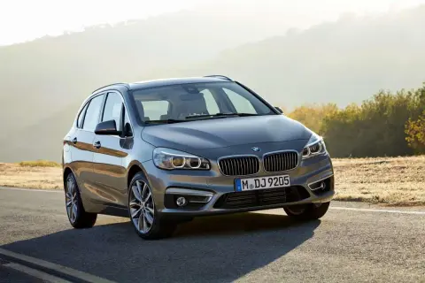 BMW 2 Active Tourer - sprawdź, co czyni go wyjątkowym minivanem