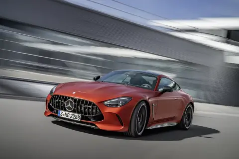 Ceny mercedes amg gt63s - co wpływa na koszt nowych i używanych modeli?