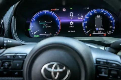 Ile pali Toyota Yaris? Porównanie zużycia paliwa różnych modeli