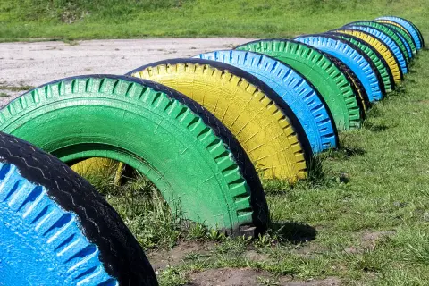 Gdzie oddać stare opony? Sprawdź najlepsze sposoby utylizacji