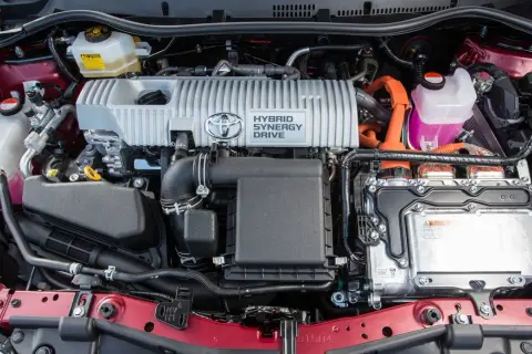 Jak działa hybryda Toyota? Poznaj tajniki oszczędności paliwa
