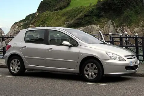 Ile pali peugeot 307 1.6 benzyna? Sprawdź koszty i oszczędności