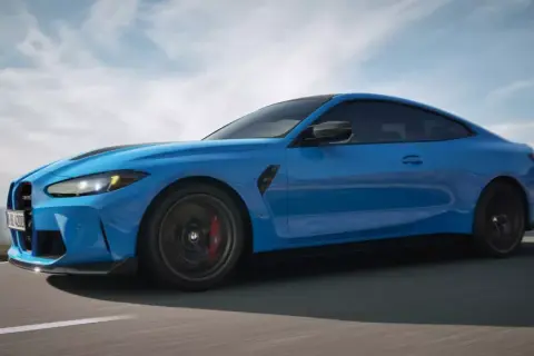 BMW M4 F82: Niezawodne osiągi i kluczowe informacje, które musisz znać