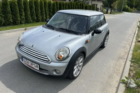 Mini One 1.4 benzyna – co to za silnik i jakie ma wady?