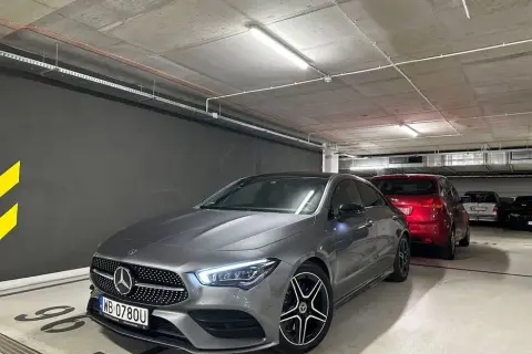 Mercedes-Benz CLA Coupe – wyjątkowe cechy i porównania modeli