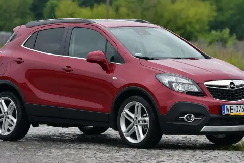 Opel Mokka jaki silnik - porównanie opcji silnikowych i ich osiągi