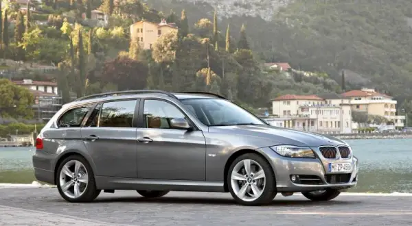 Bmw e90 lift od kiedy – poznaj kluczowe zmiany i różnice w modelach