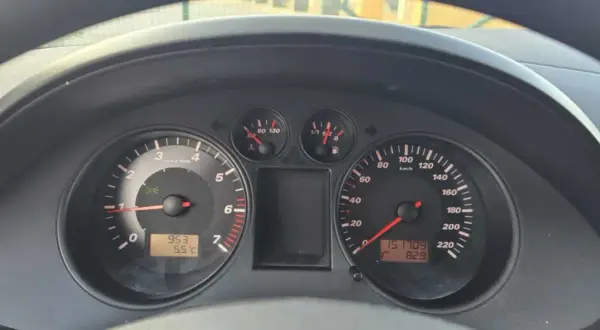 Jaki akumulator do Seat Ibiza 1.4 benzyna – uniknij kosztownych błędów