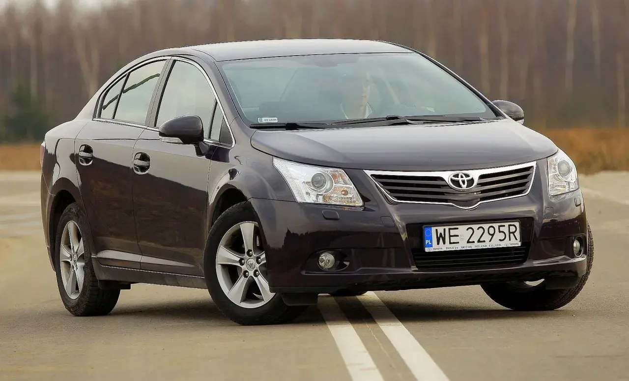 Toyota Avensis jaki silnik wybrać, aby uniknąć kosztownych awarii