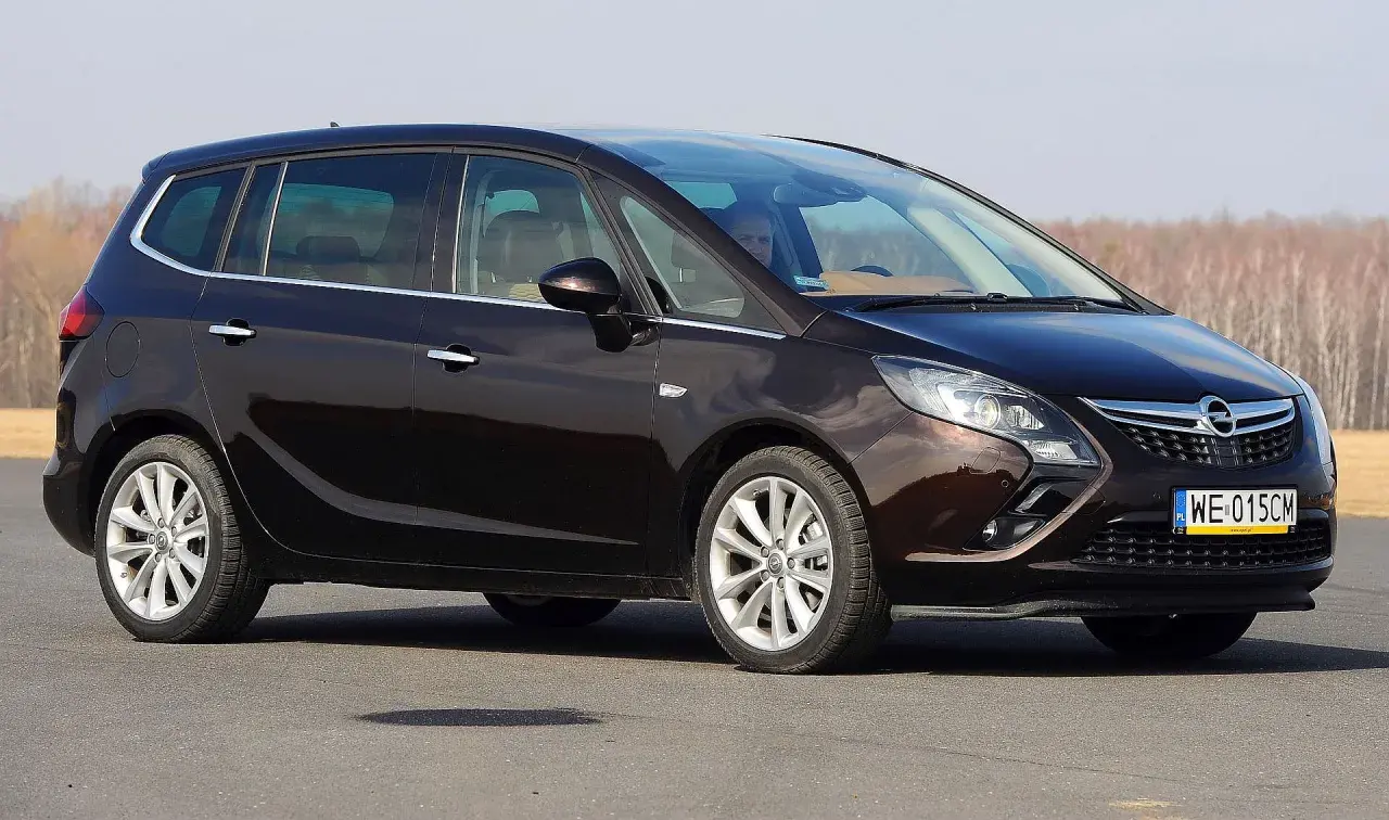 Opel Zafira C - jaki silnik diesla wybrać, aby uniknąć problemów?
