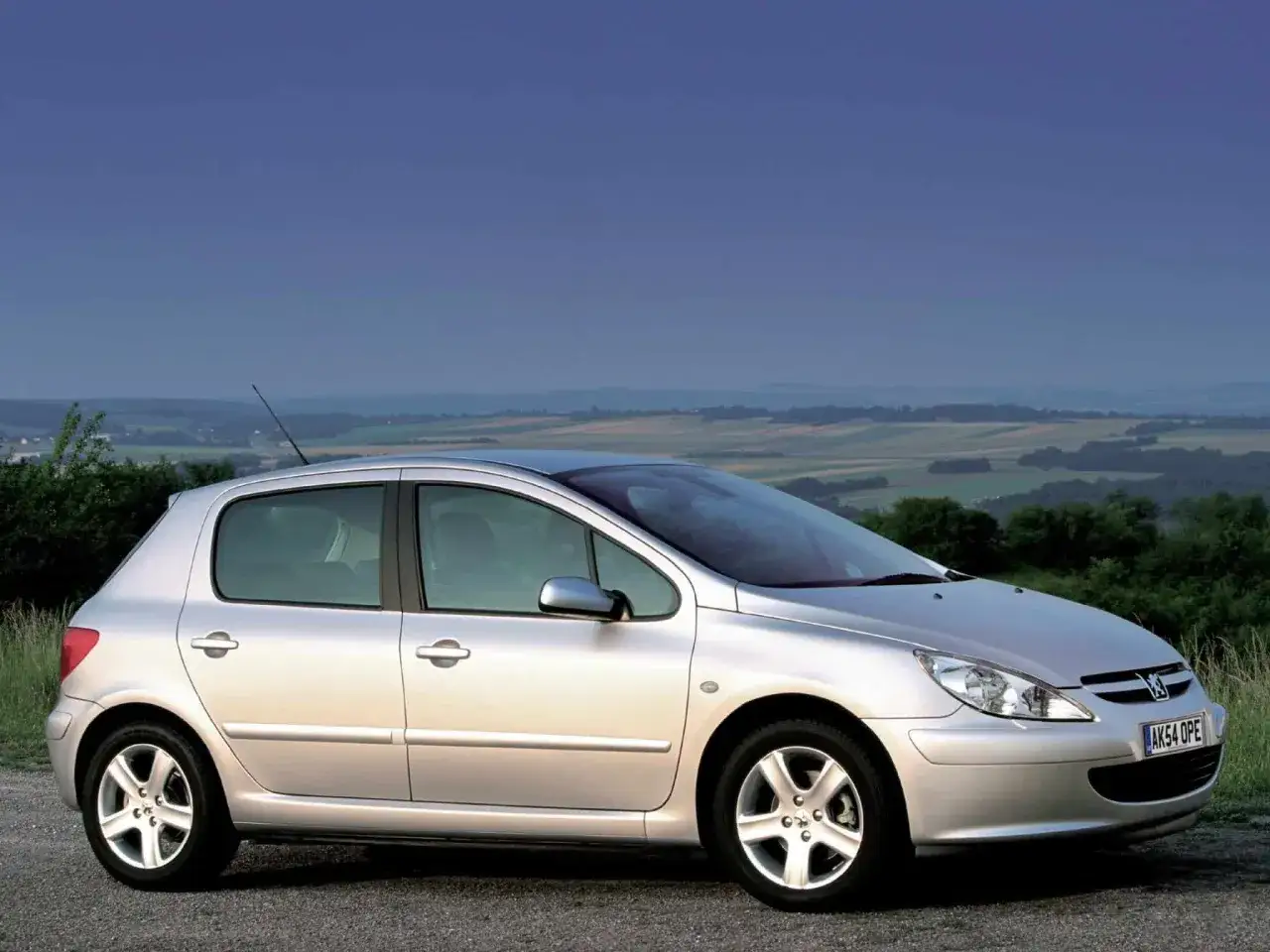 Zdjęcie Ile pali peugeot 307 1.6 benzyna? Sprawdź koszty i oszczędności